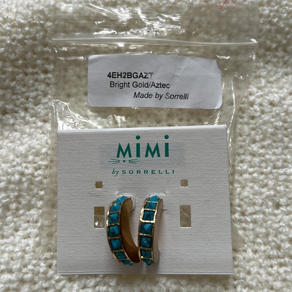 Like new- Mimi by Sorrelli Earrings - Picture 7 of 7